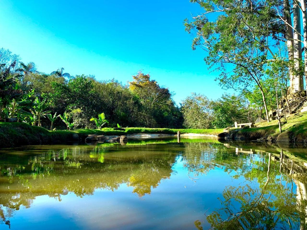 فيلا Rancho Ao Lado Da Laroc E Ame فالينهوس المظهر الخارجي الصورة